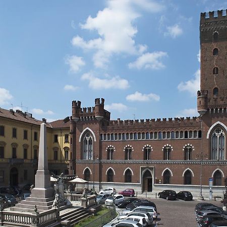 Castello Medici Del Vascello Apartment Asti Exterior photo