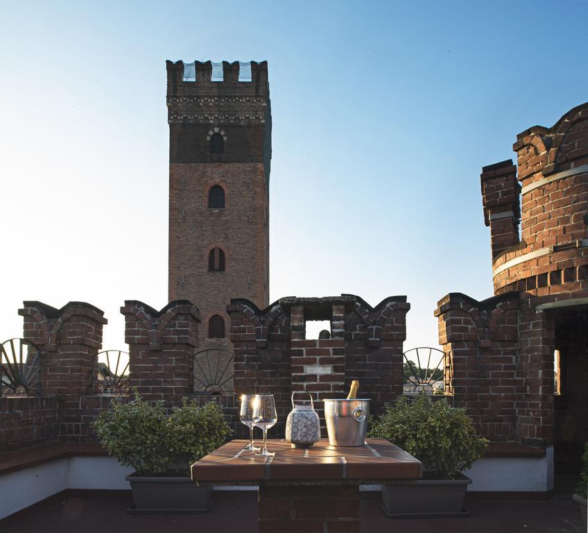 Castello Medici Del Vascello Apartment Asti Exterior photo